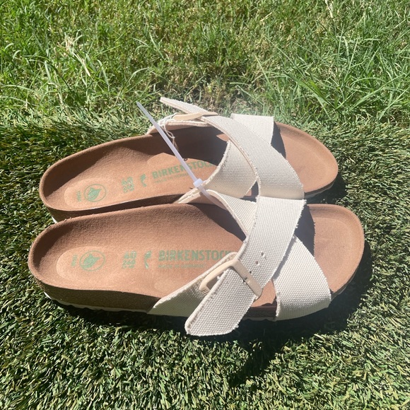 Women’s Birkenstock Siena Vegan Sandals sz 9 - Picture 2 of 6